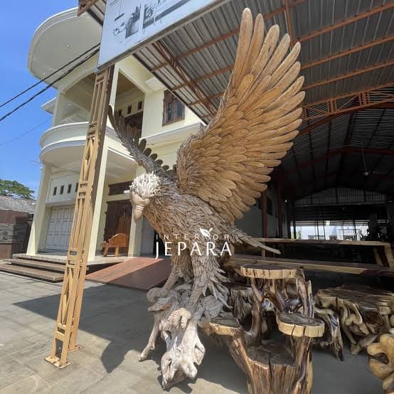 Patung Ukir Kayu Garuda Jepara