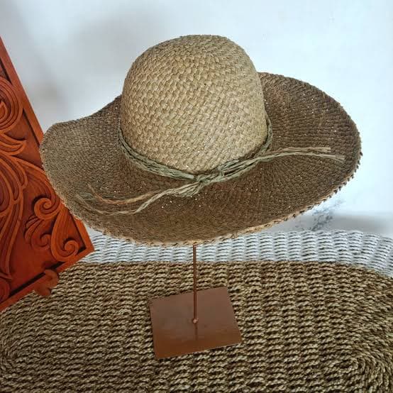 Topi Anyaman Bambu Gaya Bali
